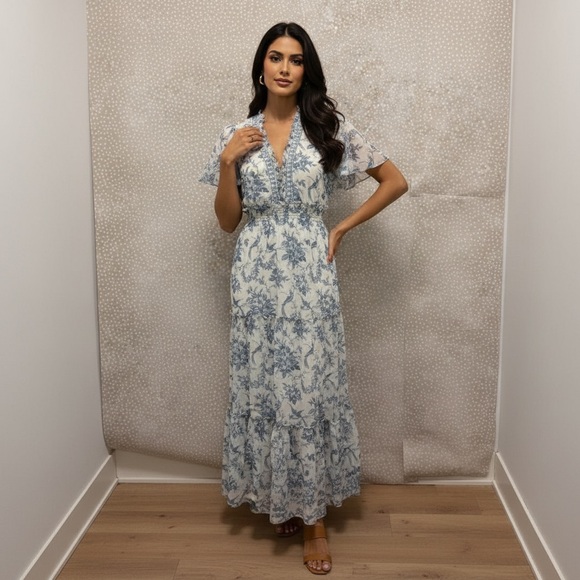 Max Studio Women's Blue White Short Sleeve Tiered Georgette Maxi Dress Sz Small - Picture 3 of 7